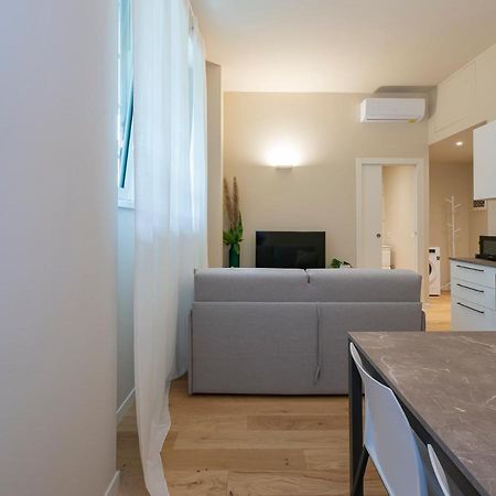 I Host Apartment - Ranzoni 1 Мілан Екстер'єр фото